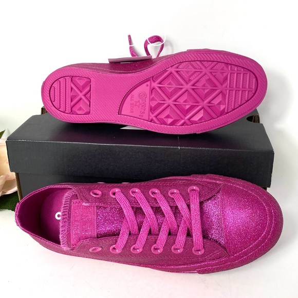 Converse Ctas Low Top Fuchsia Red W AUTHENTIC - Picture 3 of 7